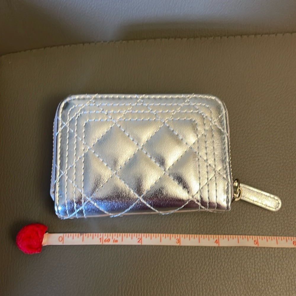 Brand new Forever 21 silver quilted zip around card case wallet